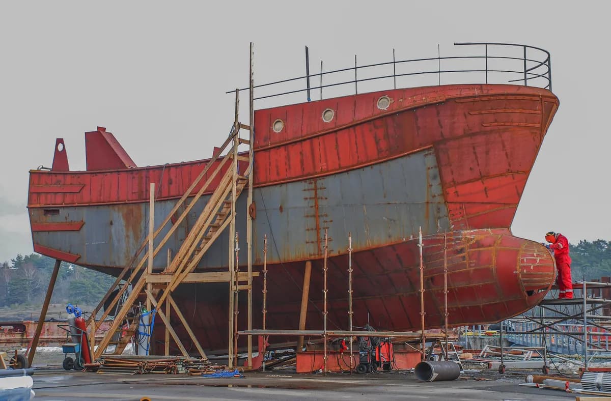 Kongsberg och Salt Ship Design vinner norskt försvarskontrakt för 28 fartyg