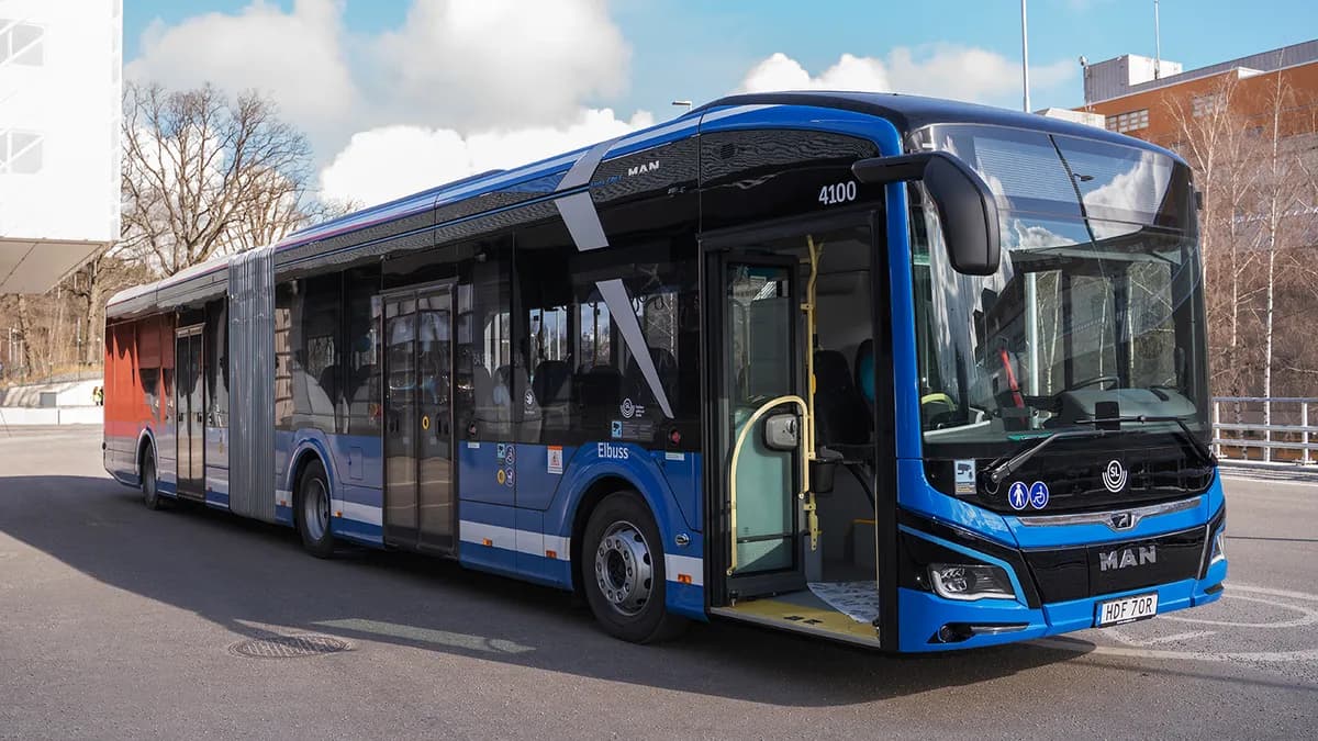 Kronoberg launches bus ads amid transport disruptions and operator struggles