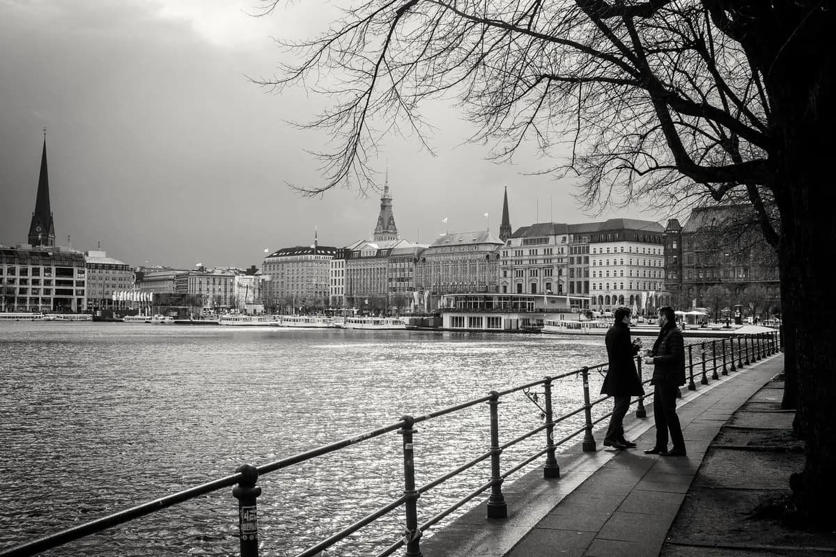 Svenskt majväder rapporteras motstridigt