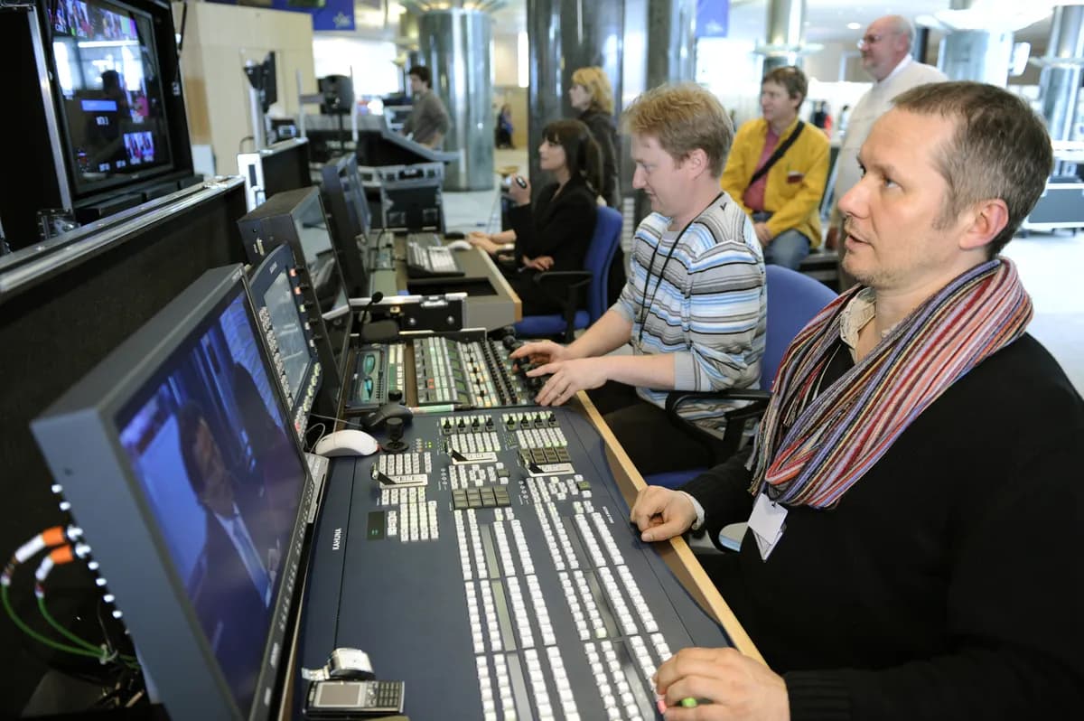 Kris Marshall får reprimand för spoilers om Beyond Paradise