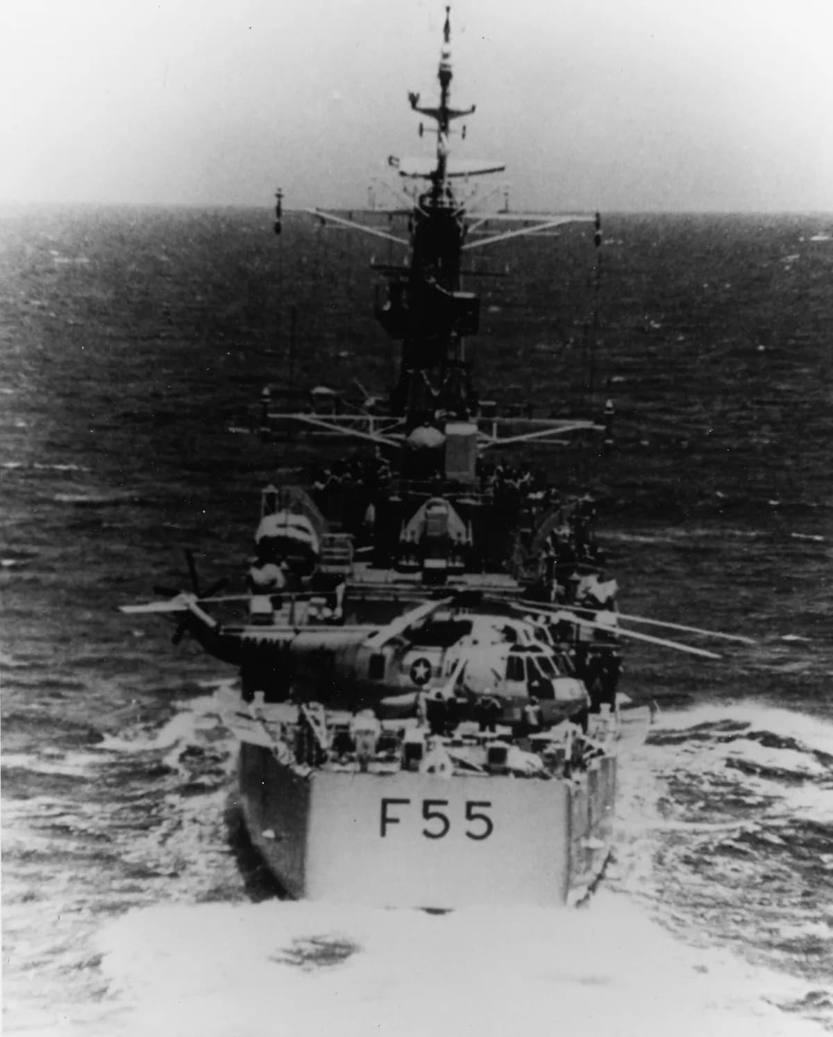 USA och Iran söker gemensamt efter försvunnen besättningsmedlem