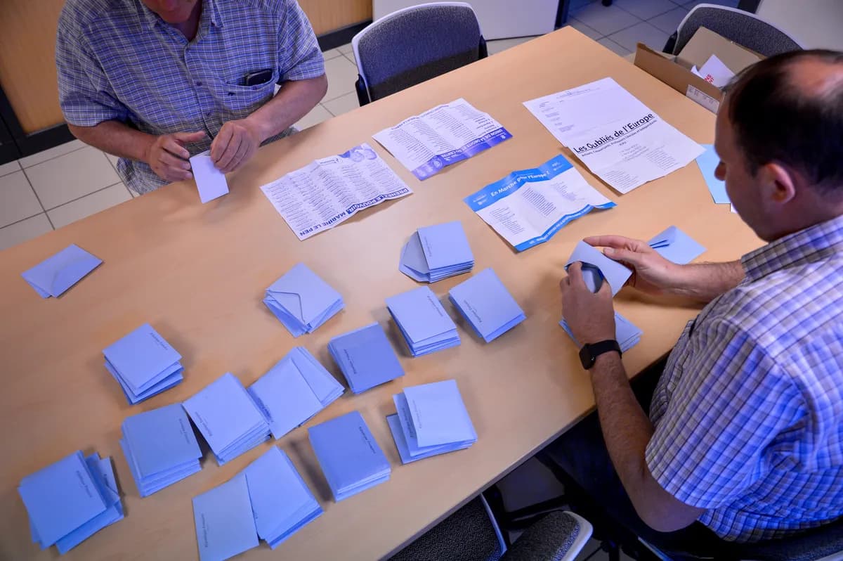 Virginia godkänner omfördelning av valdistrikt under rättslig granskning
