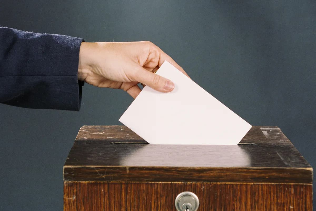 Ungern ser rekordhögt valdeltagande när vallokalerna stänger