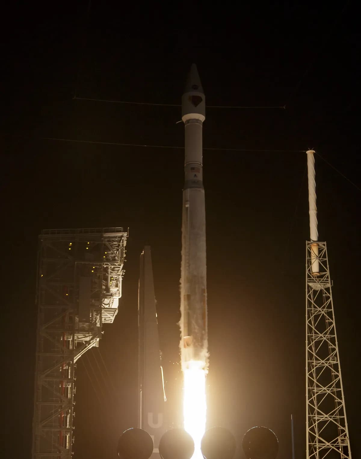 Artemis II Crew Sets Distance Record Amid Technical Issues on Lunar Mission