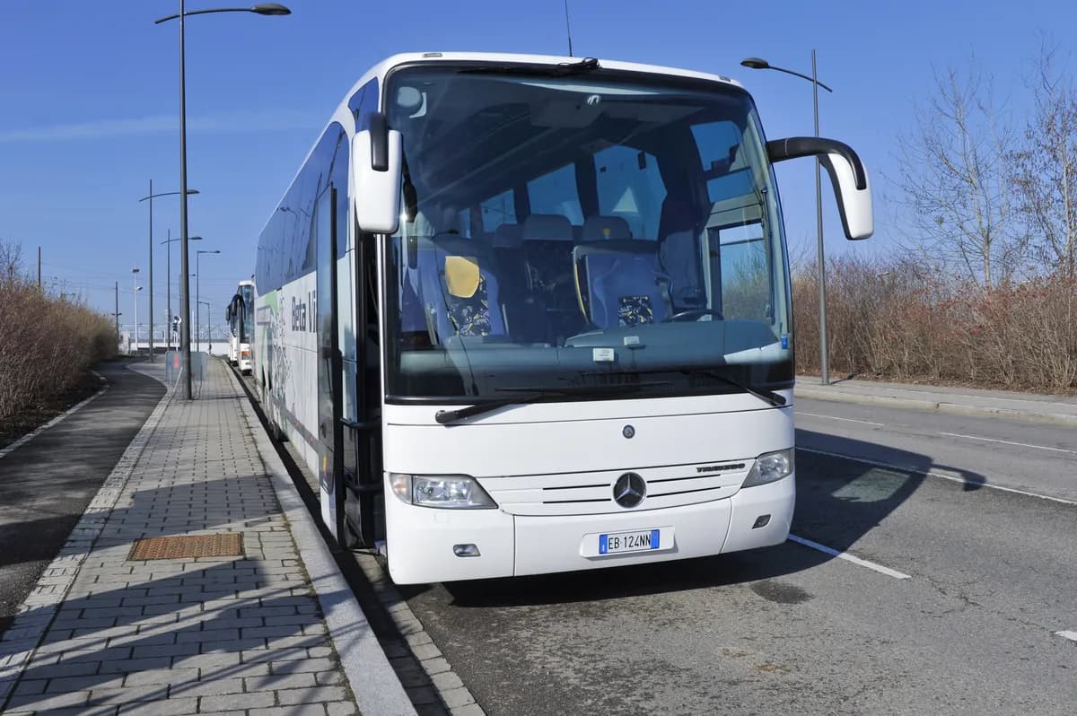 Glasgow Coach Company Collapses into Liquidation After HMRC Petition