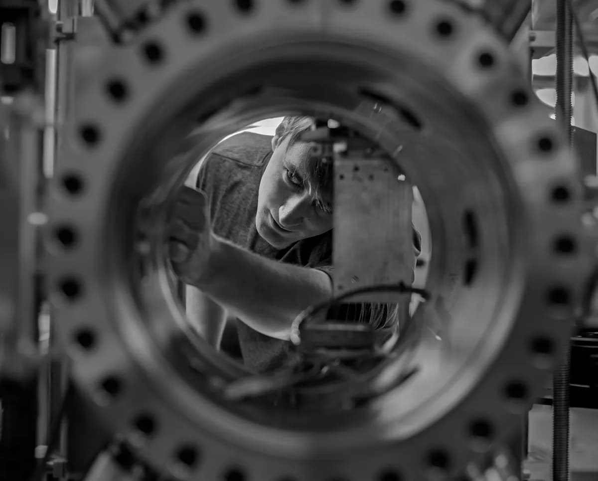 NASA invents dry cryogenic tester for space materials