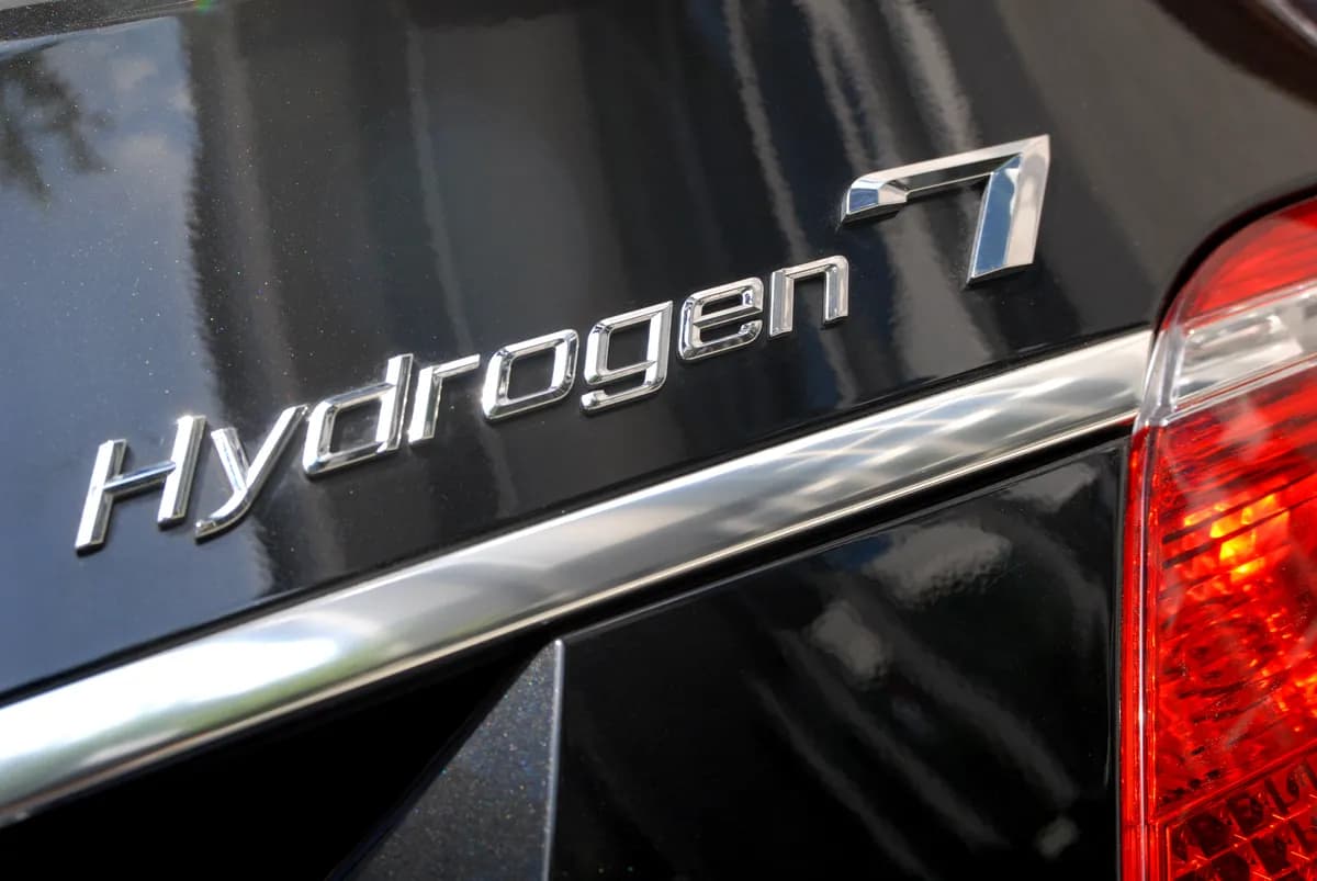 Powercell's Hydrogen Deal for UK Meals on Wheels Vehicles Collapses