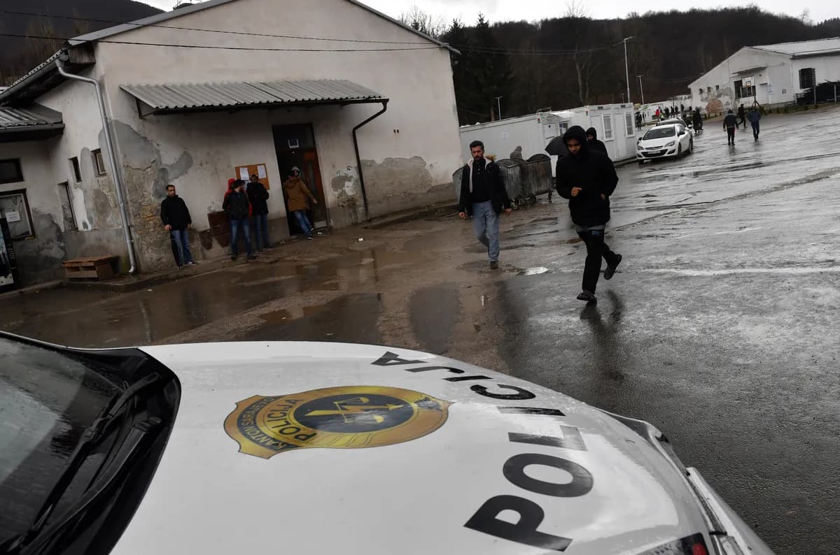 Helen Flanagan: Travelodge-personal hotade med polisen vid sen utcheckning