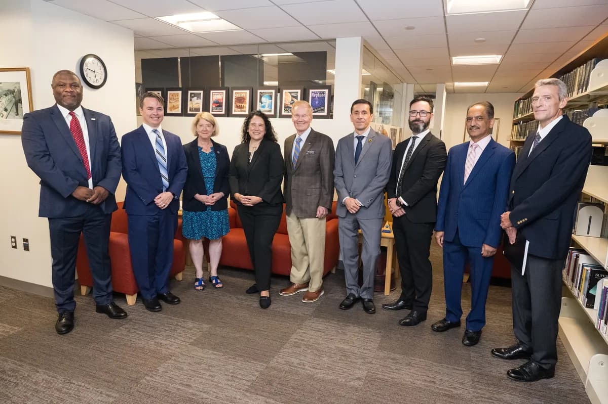 Debenhams Group förutspår vinst över förväntningar efter omvandling