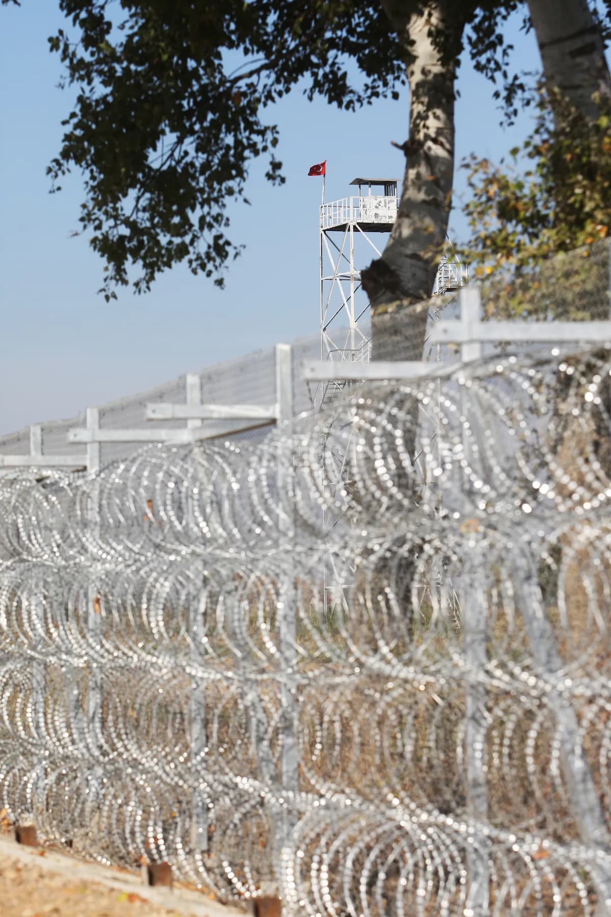 EU biometric border system sparks Brexit accusations and travel chaos