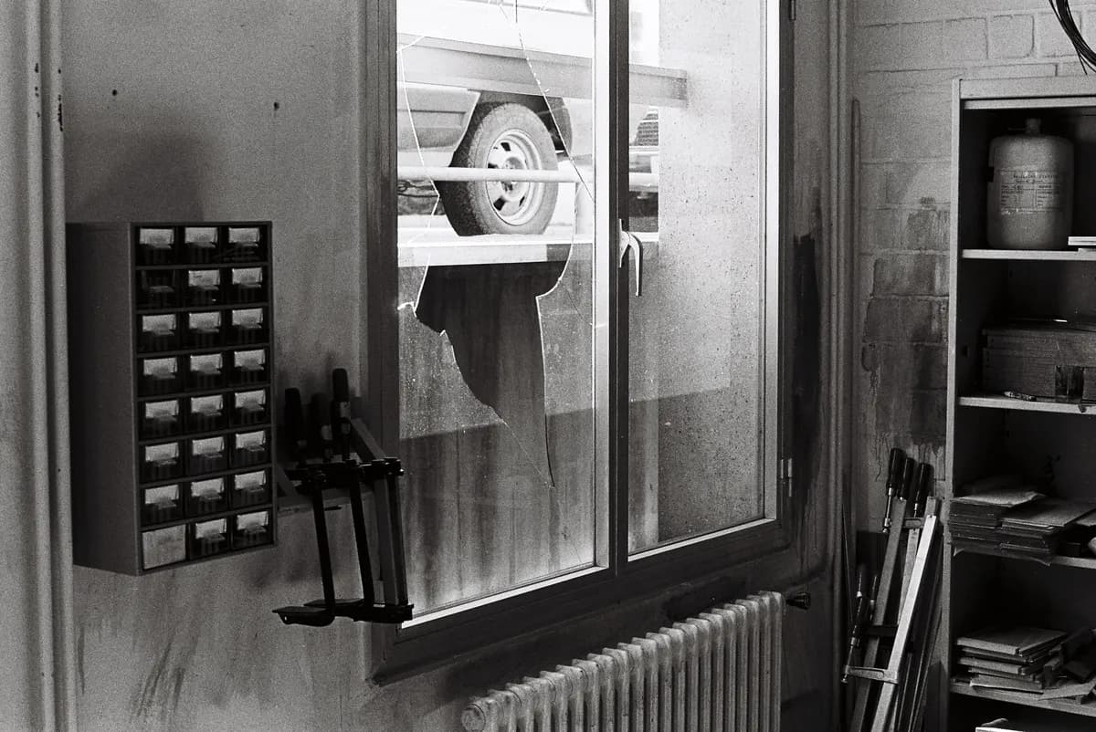 Inbrottstjuvar stal kulturpriser från poetens hem