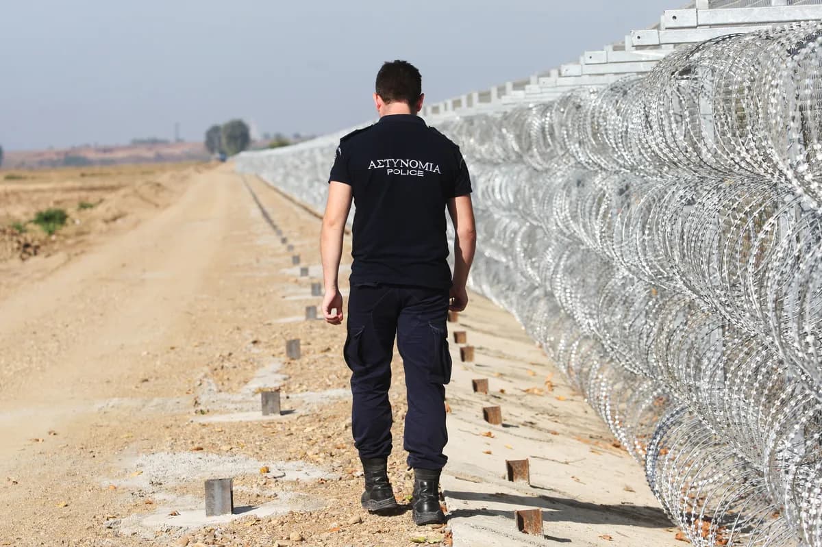 USA-Israels krig med Iran dödar ledare, utlöser regional kris