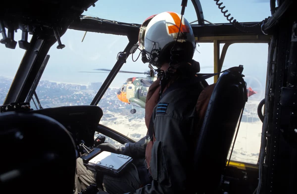 Amerikanskt F-15E skjutet ner över Iran i eskalering, räddningsoperation pågår