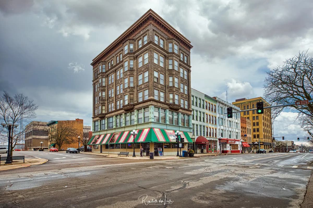 7-Eleven stänger över 600 butiker i Nordamerika i omfattande omstrukturering