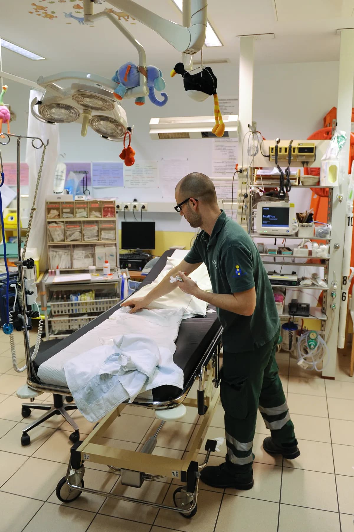 Bris rapporterar ökning av barnsamtal om våld och ekonomisk utsatthet