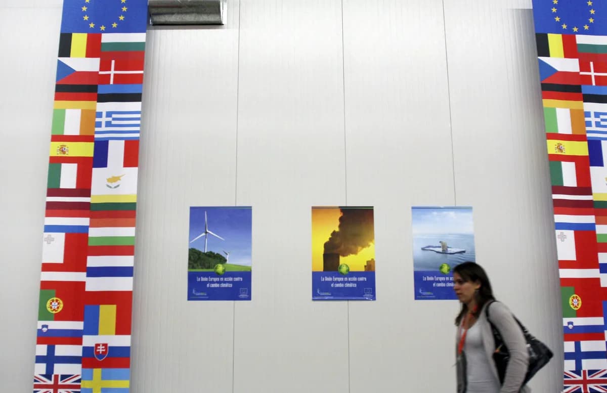 Demonstranter anklagar Volvo för att försvaga klimatregler