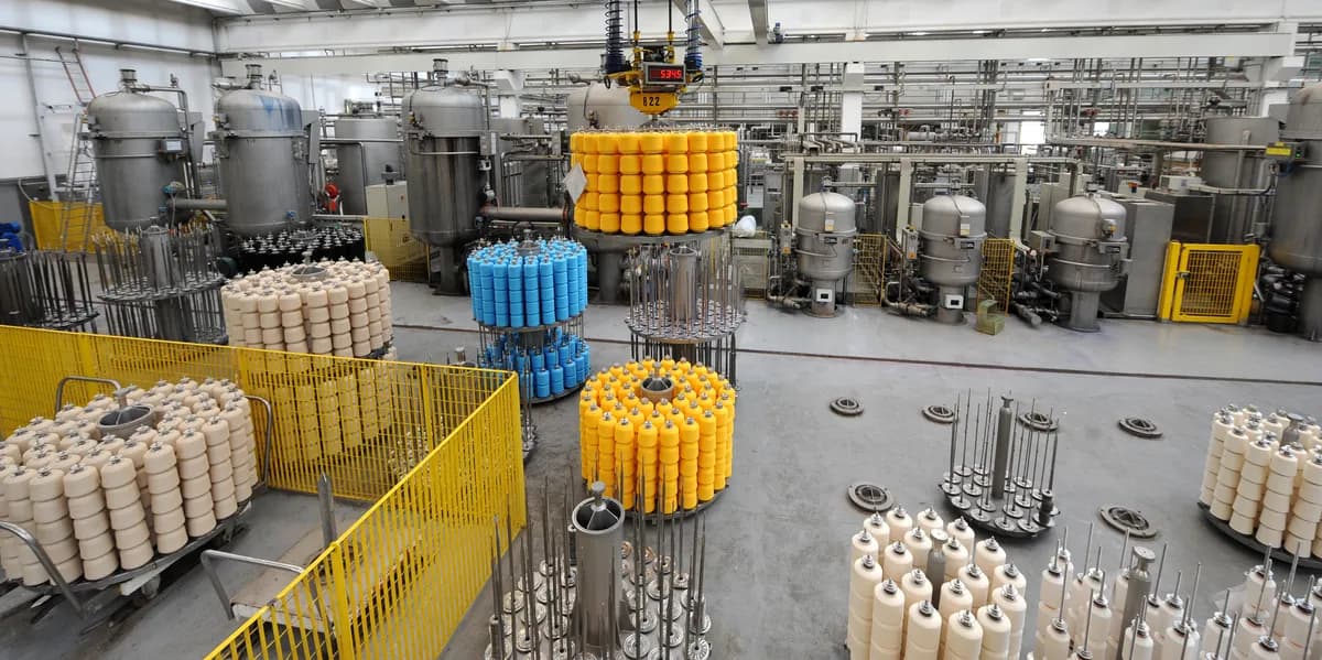 Ukraine träffar ryskt drönarfabrik och stålverk