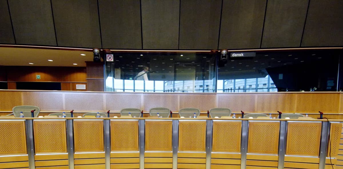 Municipal Council holds Thursday evening meeting