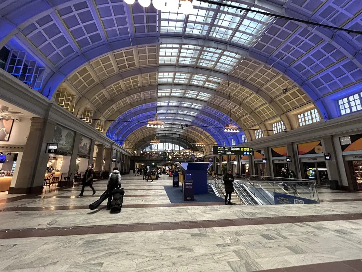 DeSantis föreslår att avskaffa TSA mitt i stängningskaos och reseförseningar