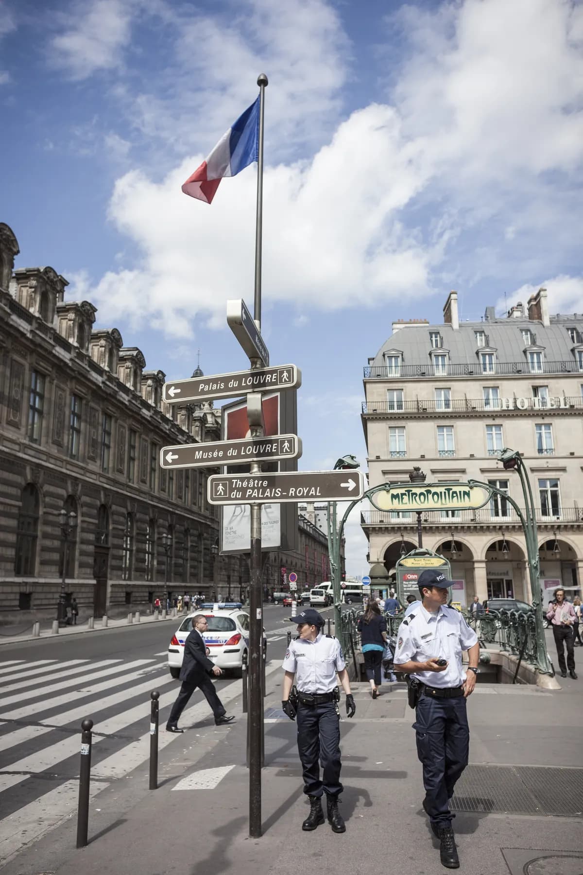 Fyra gripna för mord på tonåring 1982