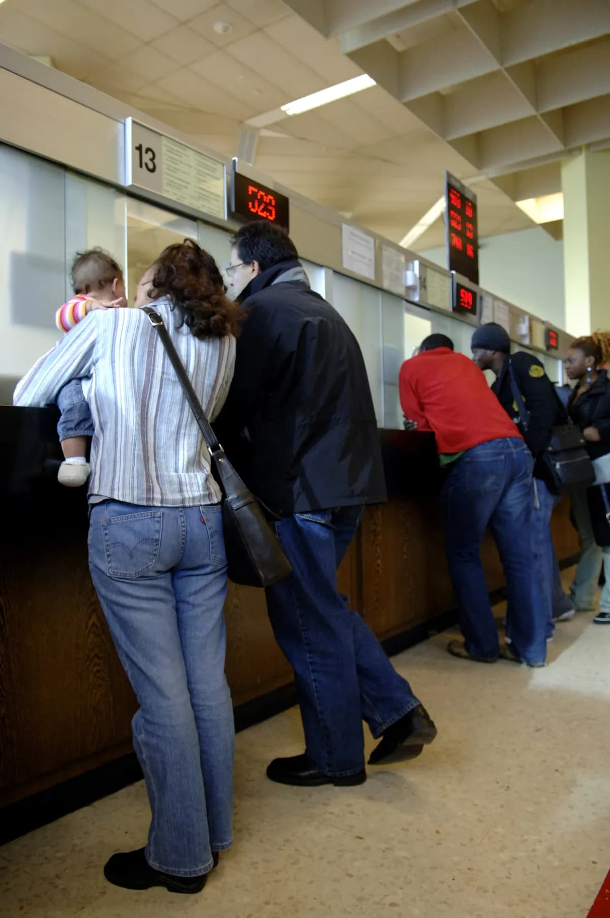 Rayner varnar för Labours överlevnad, kritiserar invandringsreformer