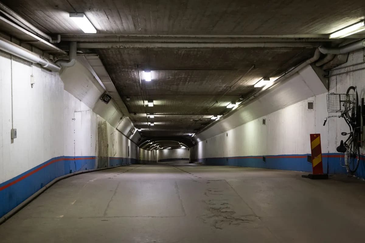 Kvinnojourer stängs efter nytt tillståndskrav