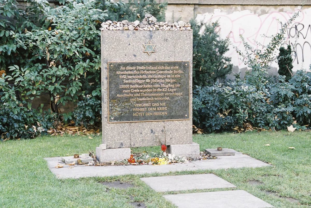 Man åtalad efter antisemitisk attack mot jude i Slough