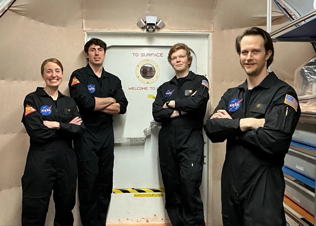 NASA Mars simulation crew marks 200 days in isolation