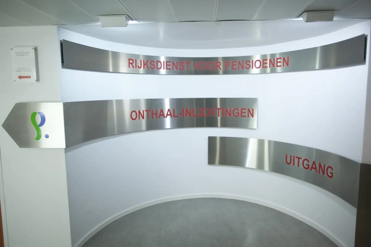 HMRC skickar kritiska skattebrev till statspensionärer trots Royal Mails