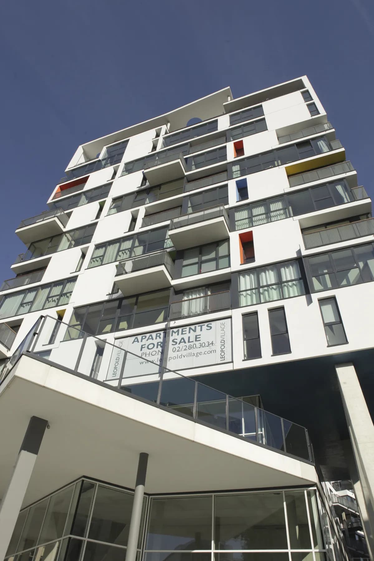 Fastighetsmäklare säljer lägenhet i Dubai för 1,1 miljarder kronor