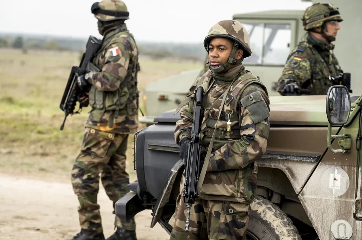 Ukrainakriget: Begravning i Kiev, gränsöverskridande attacker