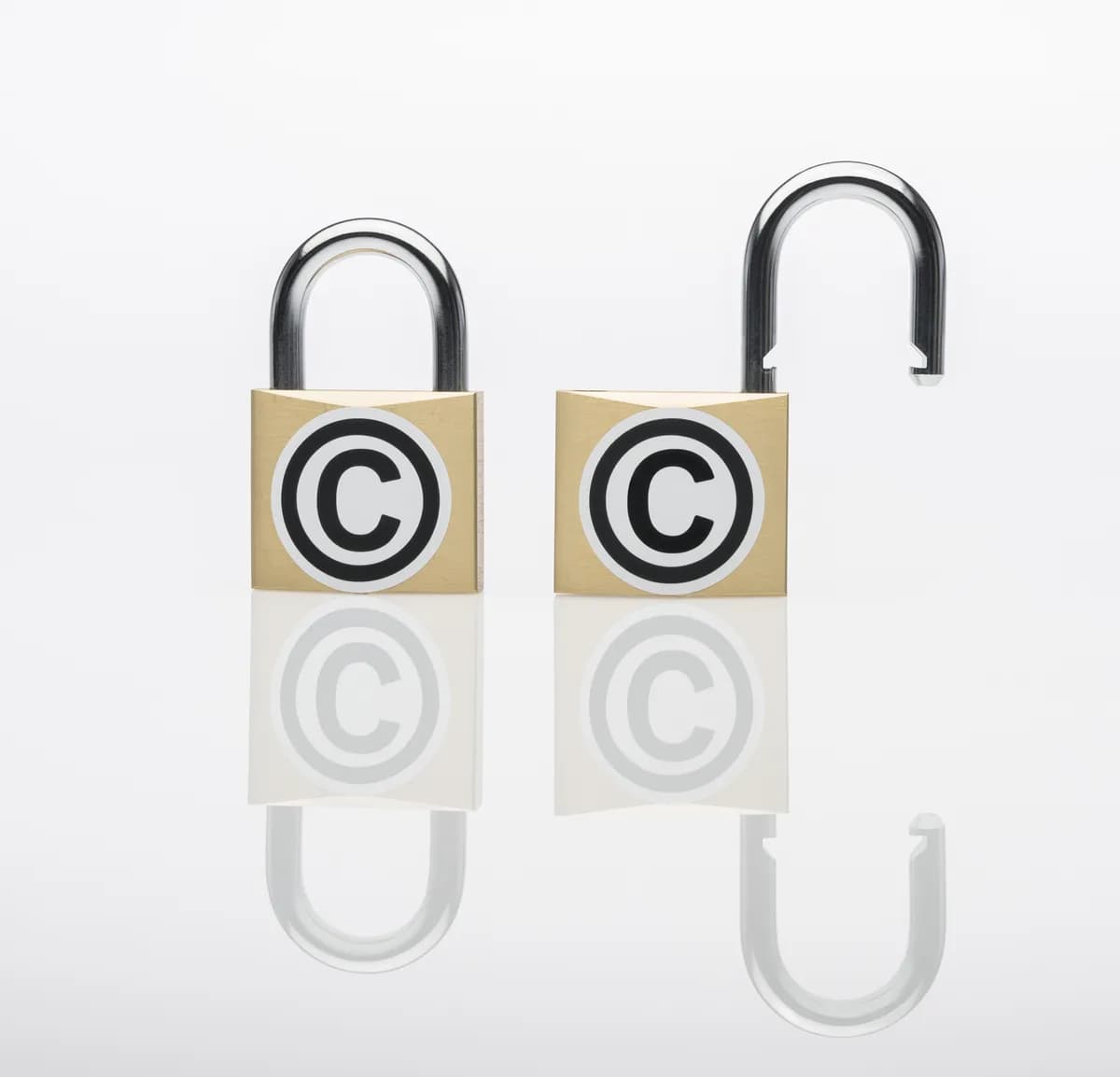 Italien bötfäller Cloudflare 14,2 miljoner euro för vägran att blockera