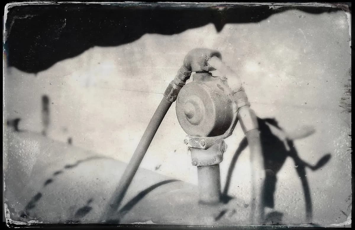 Strait of Hormuz Closure Sparks Global Oil Crisis, Fueling Shortages