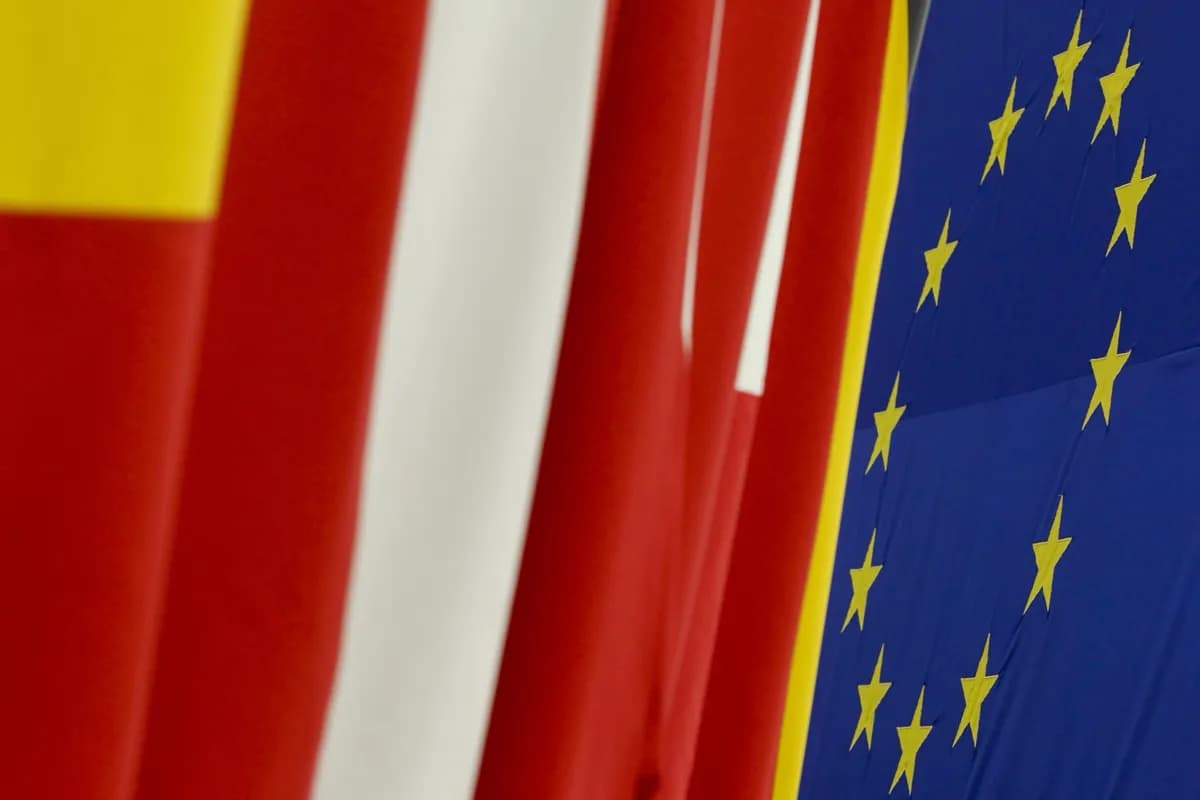 Belgium seeks UK help as migrant smuggling shifts to its coast