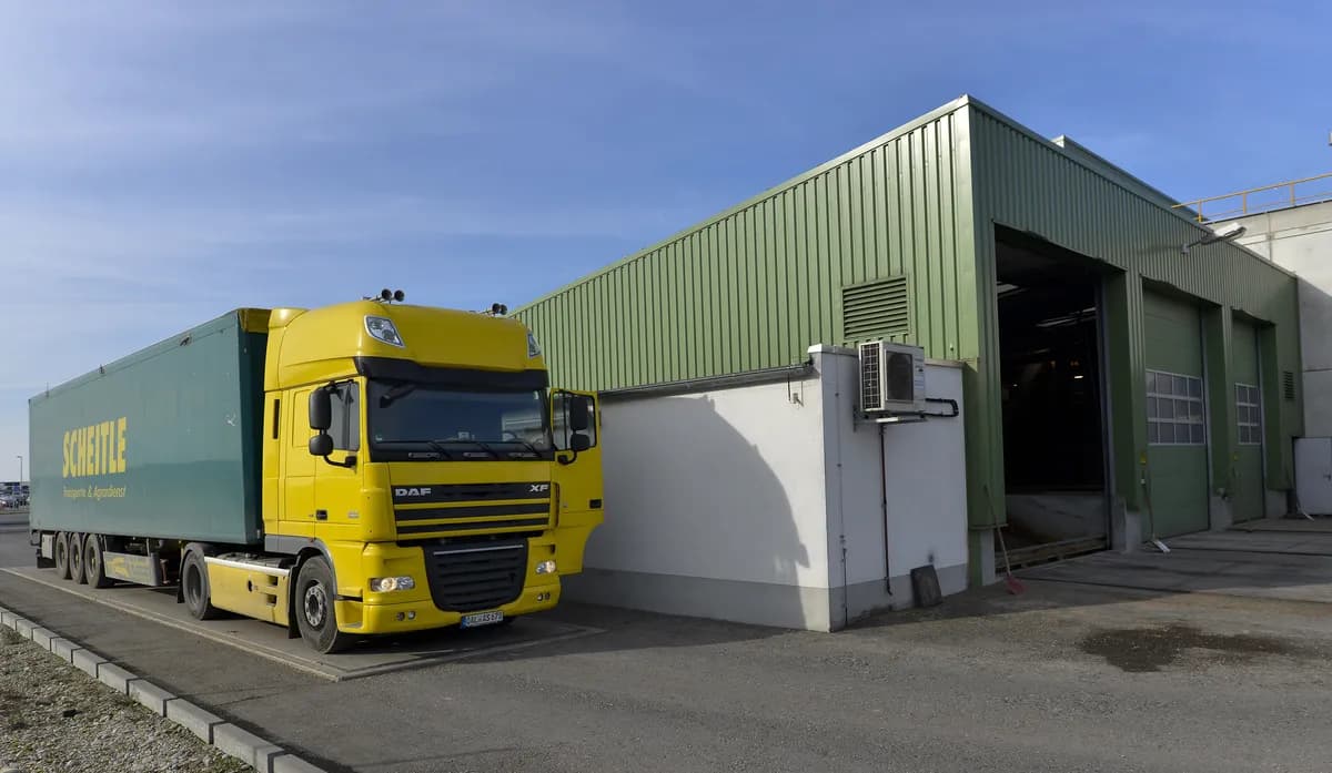 Alexander Dennis sammanslagning hotar 115 jobb, säkrar 200